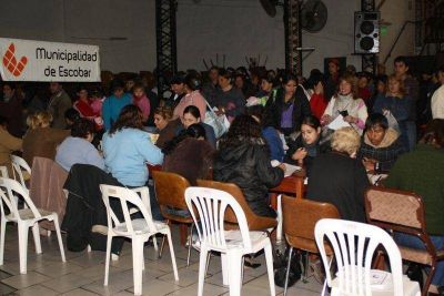 Escobar - Durante el mi�rcoles 19 y jueves 20 de Mayo  ENTREGA DE TARJETAS DEL PLAN MAS VIDA EN ESCOBAR