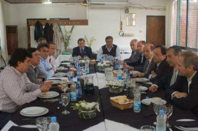 Intendentes de la Tercera Secci�n electoral se reunieron en Berisso