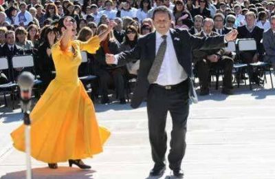 Con discursos a favor de la asignaci�n universal por hijo, el gobernador inaugur� una escuela en Uspallata