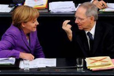 Para Merkel, "el euro est� en peligro"