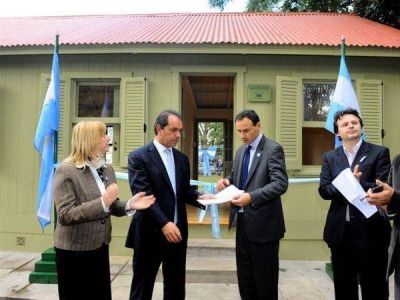 Se inaugur� la restauraci�n de la Casilla Pedro Benoit en La Plata