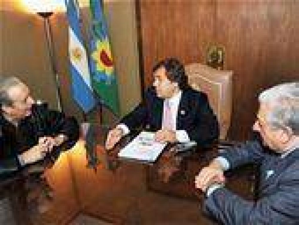 Lorenzo Pepe con Alberto P�rez, Eduardo Cama�o y Oscar Cuartango