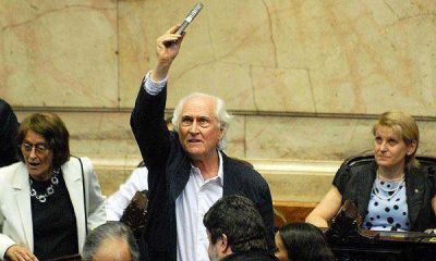 Pino Solanas lanza en agosto su candidatura presidencial y vaticina un triunfo para 2011