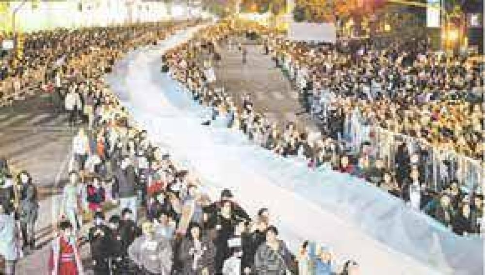 El desfile de las provincias, una fiesta masiva y popular
