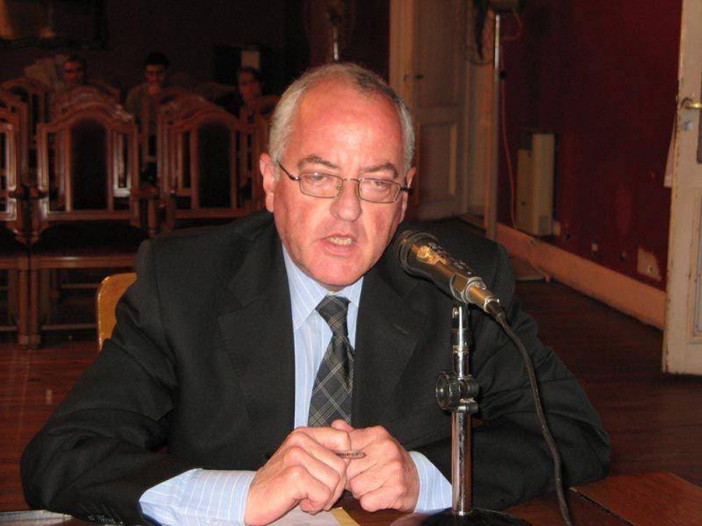 La Municipalidad intim� a Feldman por una deuda de casi 20.000 pesos que le reclaman 