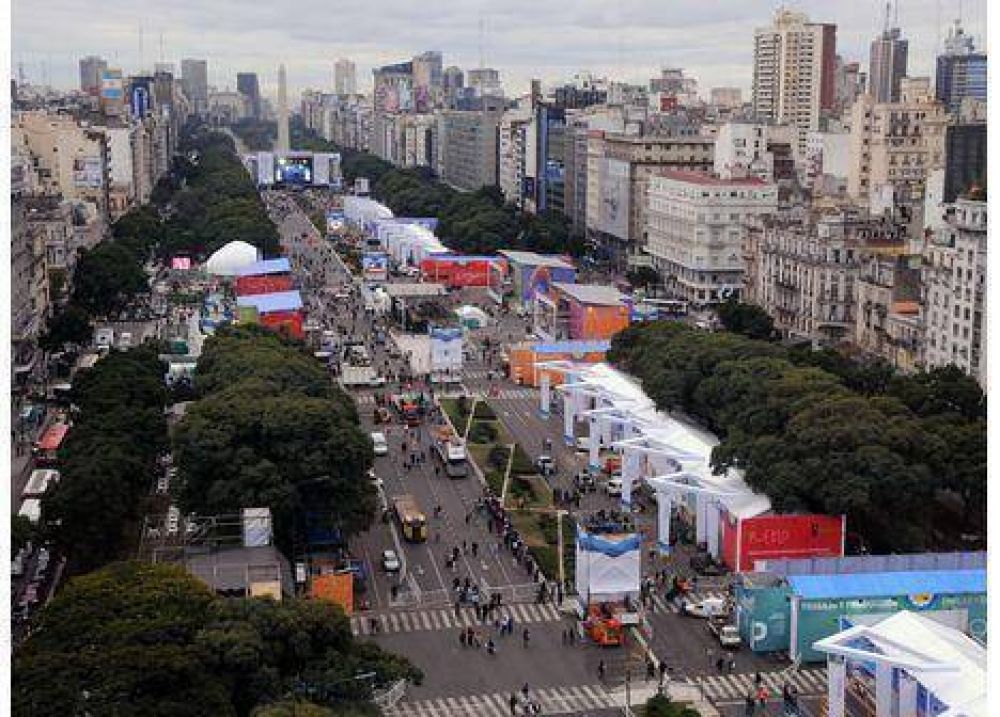  An�bal F: �No es un acto del Gobierno, nos comprende a todos�  