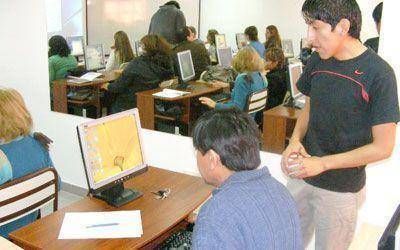 La UNPA lleva a Las Heras propuesta de aprender inform�tica �desde cero�