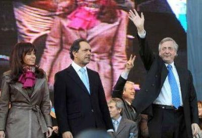 Los gobernadores K se alinean a la decisi�n de Cristina y no van al Col�n