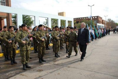 Presidente Per�n - Festejos por el Bicentenario  REGUEIRO: �HOY MAS QUE NUNCA DEBEMOS TRABAJAR UNIDOS�