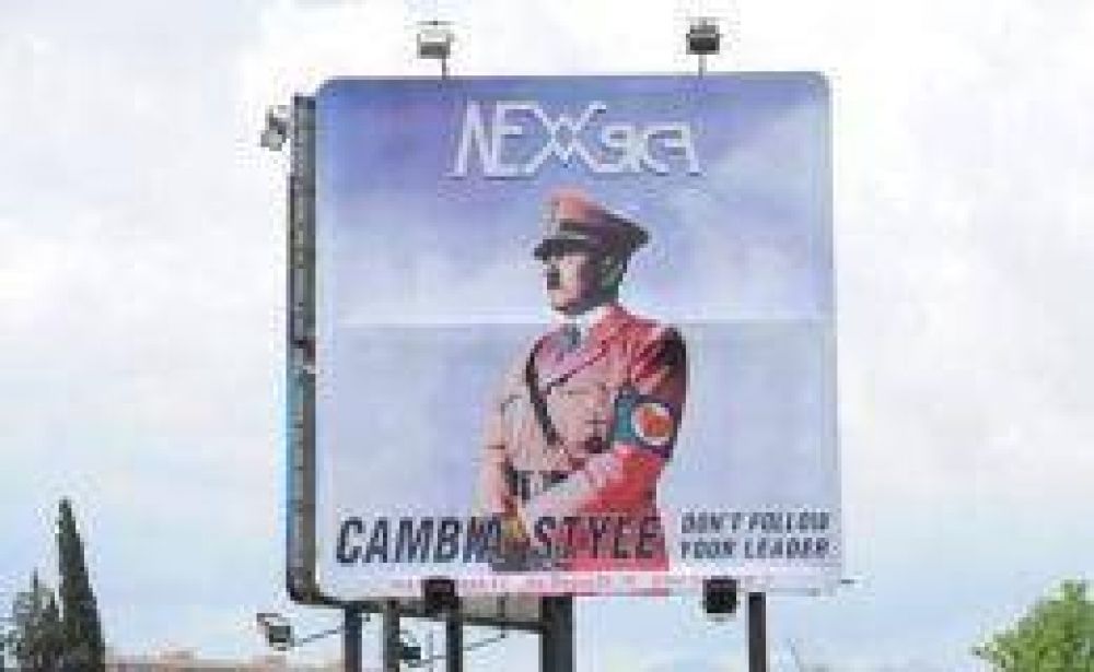 Pol�mica en Italia por publicidad con Hitler como modelo
