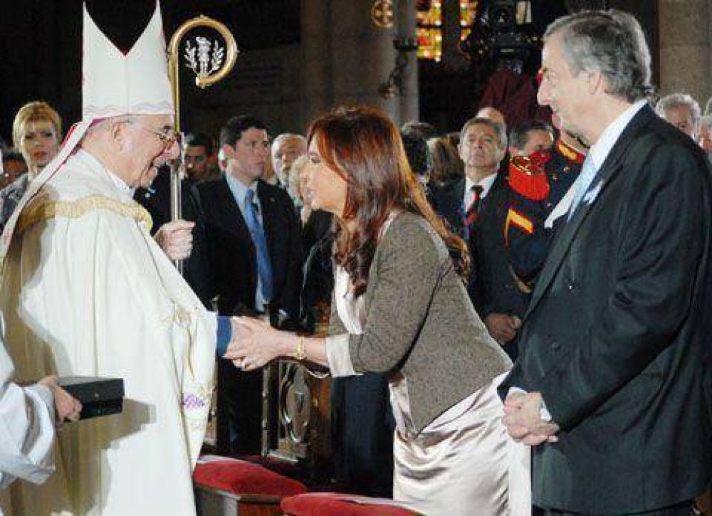 EL TEDEUM DEL 25 DE MAYO EN LA BAS�LICA Radrizzani pidi� "fortalecer el consenso m�s all� de partidismos e intereses personales"