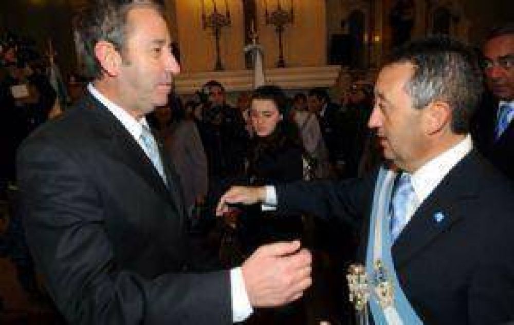Cobos y Jaque hablaron de madurez pol�tica y reconciliaci�n en el Ted�um