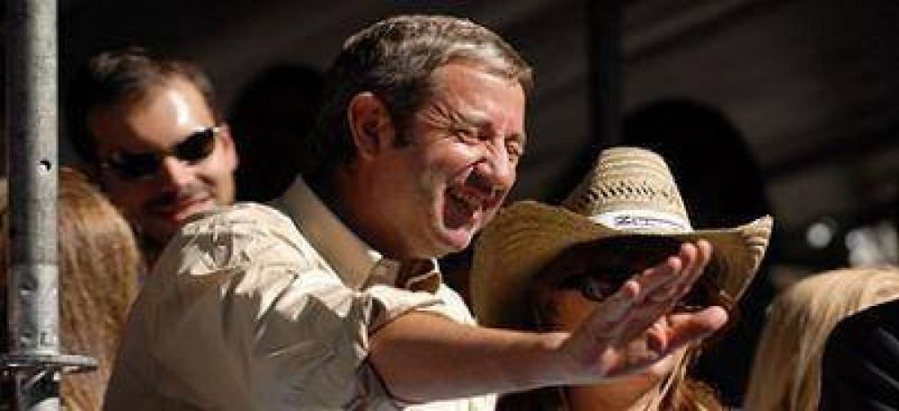 J. Cobos admiti� que pretende una 'alianza' con el socialismo