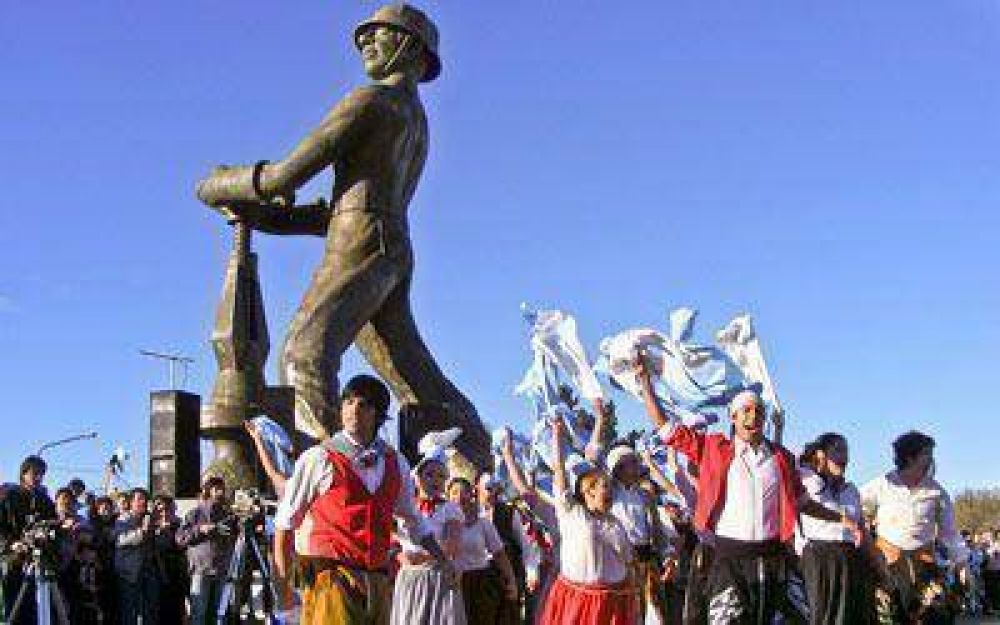 El Sol sali� justo para el desfile de Caleta Olivia