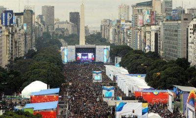  Aseguran que fue "hist�rica" la cantidad de gente que sali� a las calles a festejar los 200 a�os  