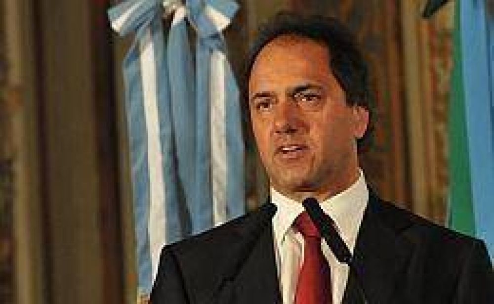 Paritarias: Scioli pidi� "madurez" a empresarios y sindicatos