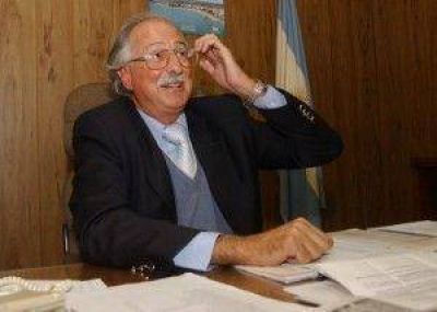 Cano se fue de Acci�n Marplatense y Pulti pierde la mayor�a