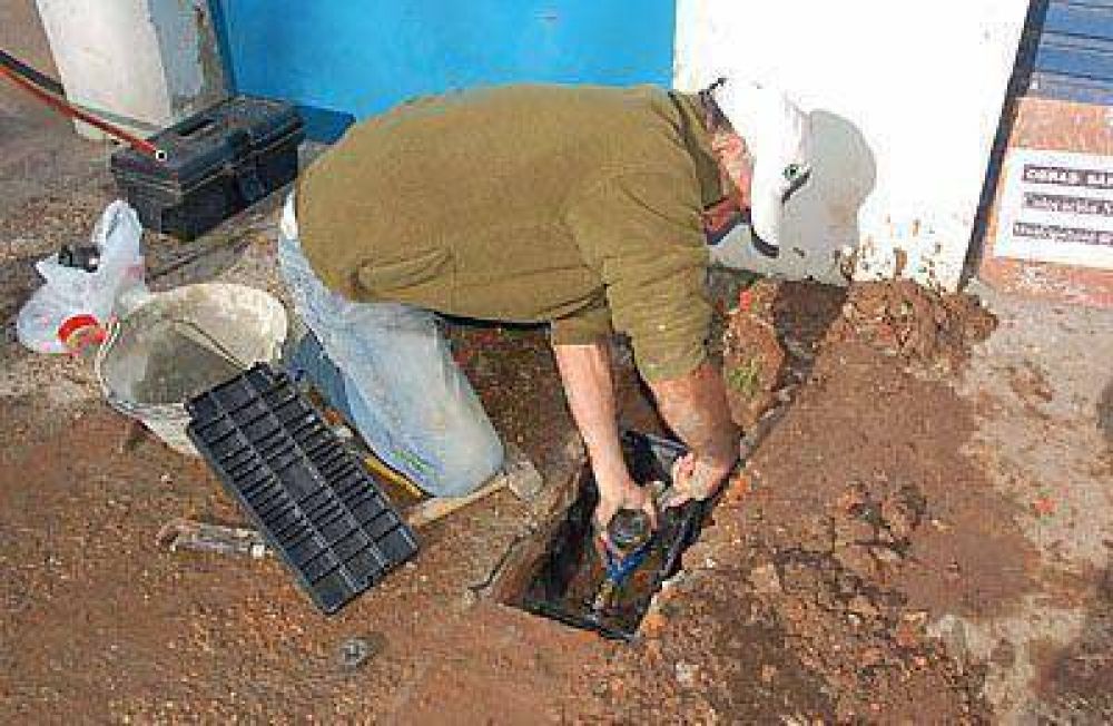Para evitar el derroche, comenzaron a colocar medidores de agua corriente