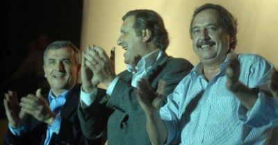 Alfons�n pidi� el voto para la interna bonaerense y vaticin� un triunfo en las presidenciales