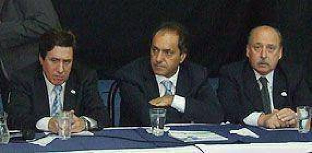Scioli inaugur� la III Exposici�n Multisectorial de productores de Lan�s