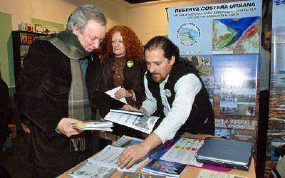 Peralta inaugur� Feria Provincial del Libro