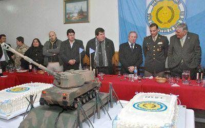 Peralta comparti� D�a del Ej�rcito en la Guarnici�n de Piedra Buena