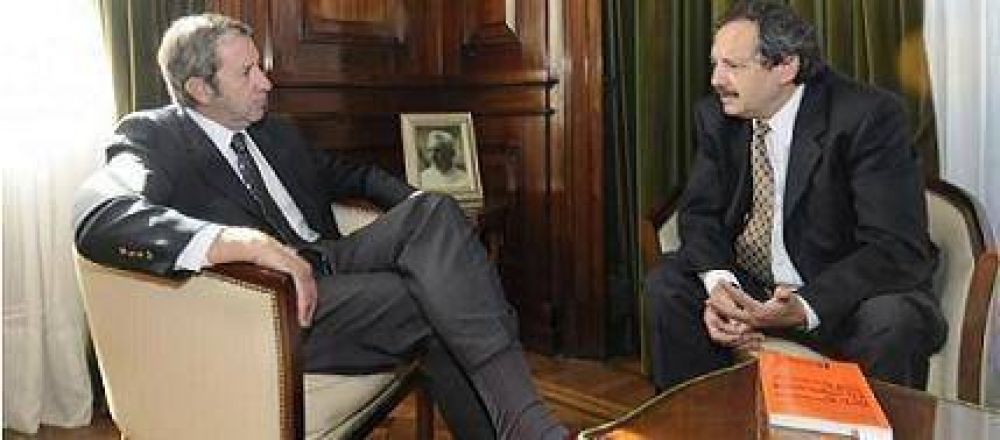 La Candidatura Presidencial se 'col�' en la interna de la UCR bonaerense