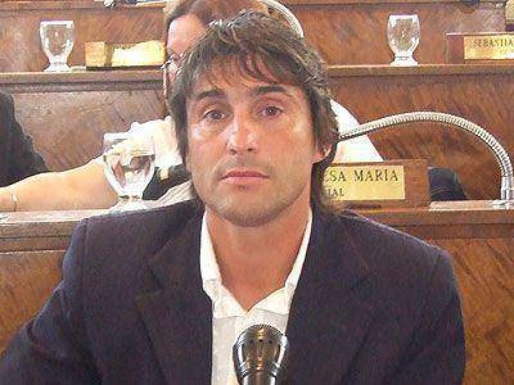 LOMAS | DISPUTAS EN EL PJ Guzm�n acus� a Vi�ales de �falta de capacidad� en la conducci�n del bloque