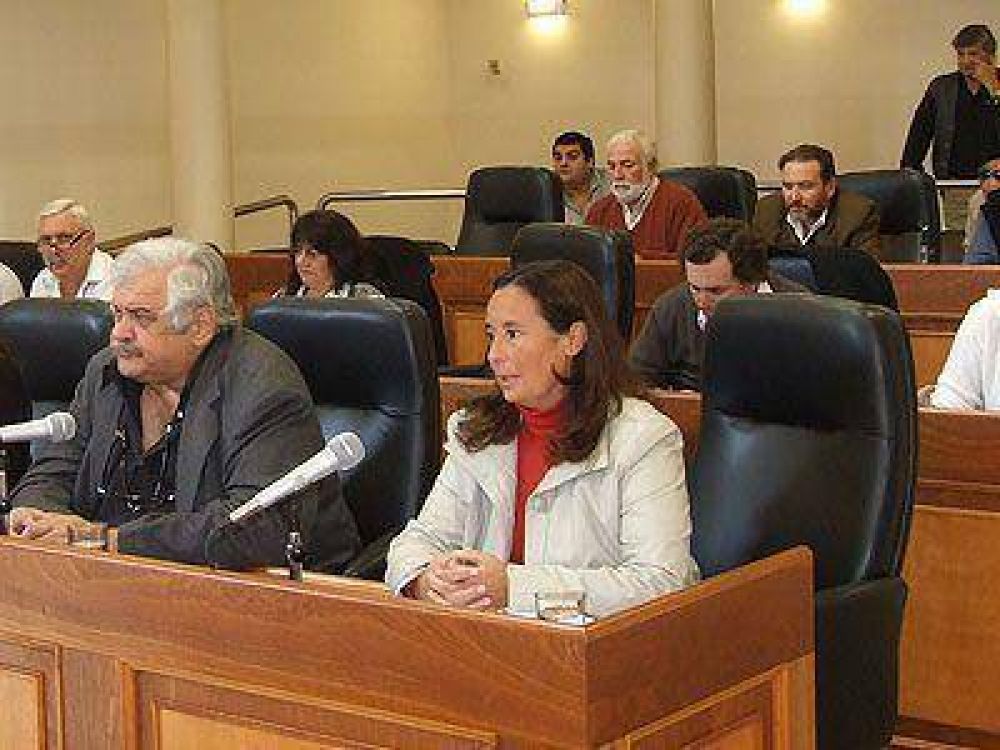 SAN VICENTE | CONCEJO DELIBERANTE Di Sabatino sum� un dolor de cabeza: Rechazaron las cuentas del a�o pasado