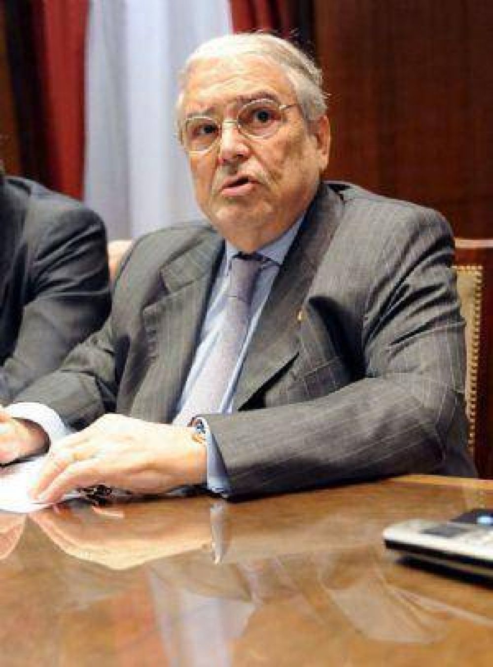 Para la UIA, se viene una carrera peligrosa si se reabren las paritarias