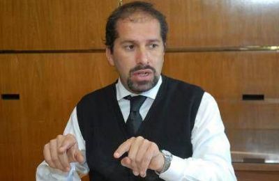 El Ejecutivo le respondi� duro al gobernador sanjuanino: "Tiene un discurso de barricada"