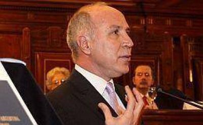 "La funci�n de la Justicia es poner l�mites a los otros poderes, pero no gobernar"