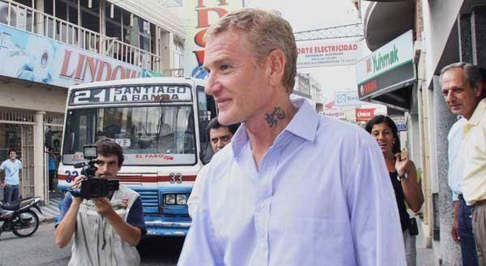 De Narv�ez ahora dice que "prefiere" la Provincia 
