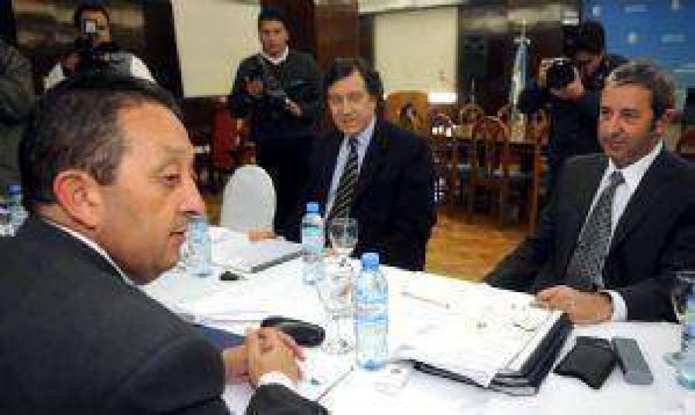 Ex gobernadores respaldaron a Jaque