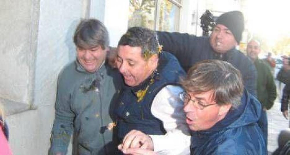 Buzzi y De Angeli denunciaron ser v�ctimas de agresi�n y amenazas