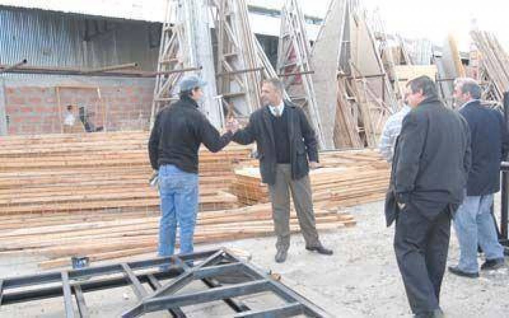 Buzzi recorri� una empresa que busca proyecci�n internacional