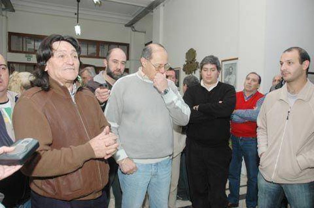SE ENDURECE EN CONFLICTO Se realizar� un plenario en el Concejo para tratar el conflicto con los trabajadores municipales