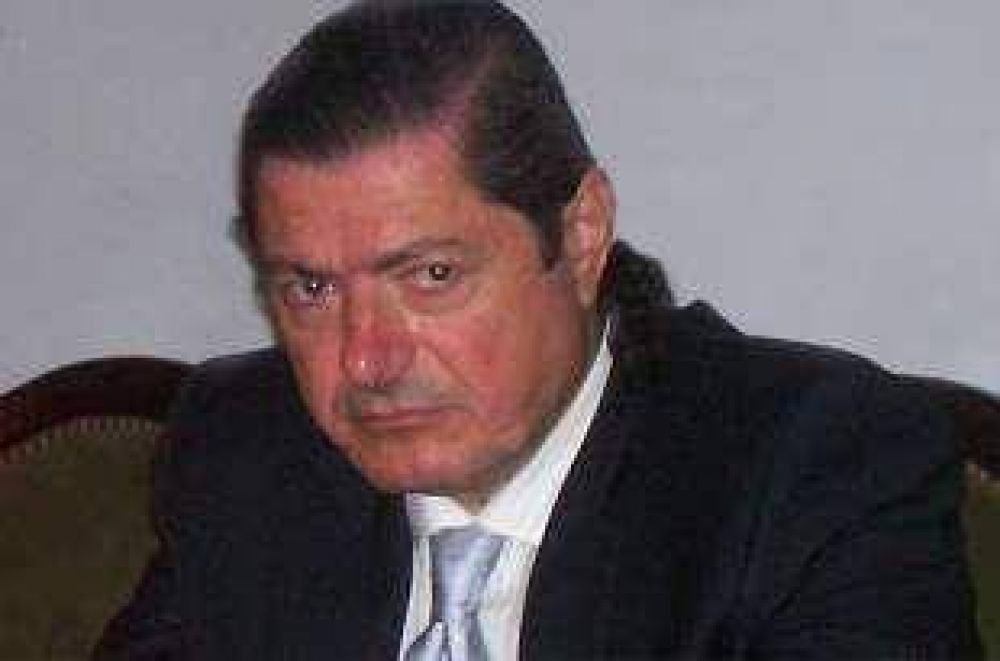 Sal Lari denunciar� al fiscal Julio Novo