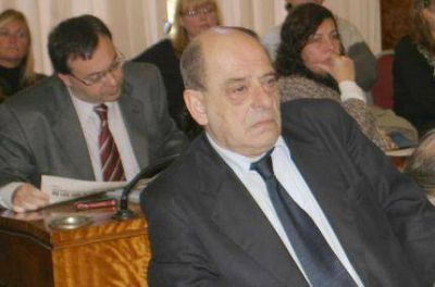 Arroyo impulsa una reforma integral del Estatuto Docente Municipal