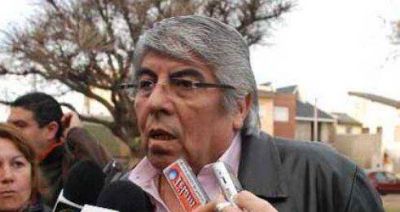  Hugo Moyano quiere debatir