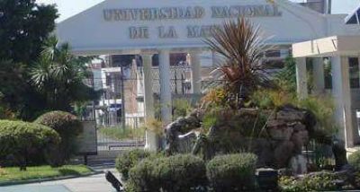 Docente de la UNLaM present� libro sobre Prensa