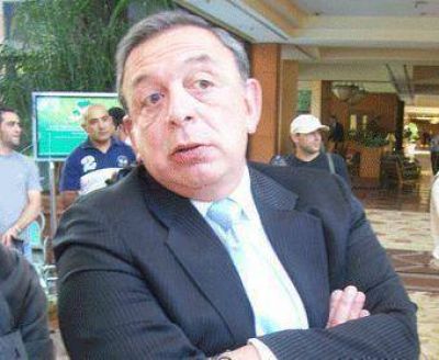 �Z�ccaro se acerca a De Narv�ez?