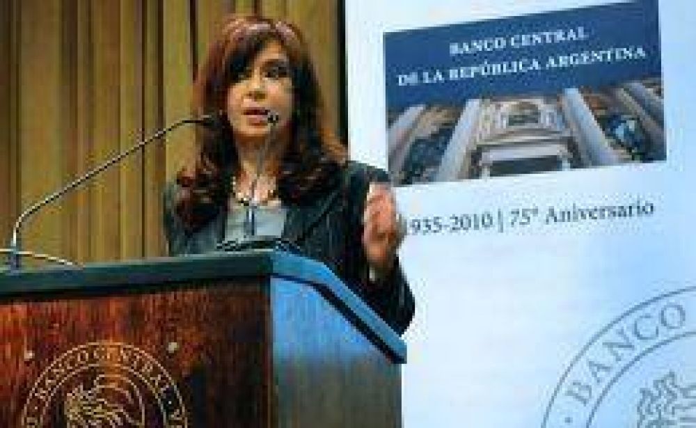 Cristina defendi� el rol del Banco Central en las pol�ticas econ�micas del Gobierno