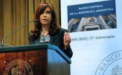 Cristina defendi� el rol del Banco Central en las pol�ticas econ�micas del Gobierno