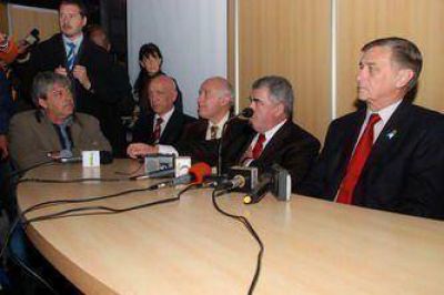  Con los productores en primera fila