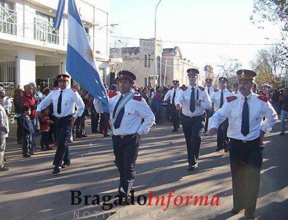 SE REALIZARON LOS ACTOS OFICIALES POR EL DIA DEL BOMBERO