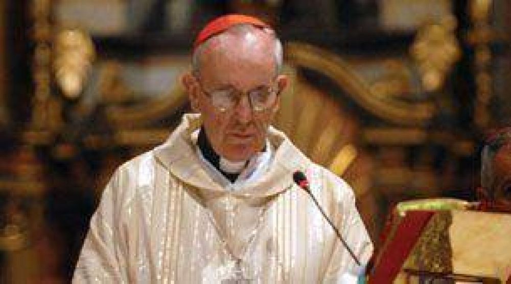 El cardenal Jorge Bergoglio visitar por primera vez la AMIA  