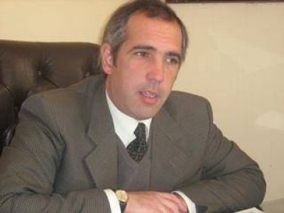 Leandro Prat arras� en Azul