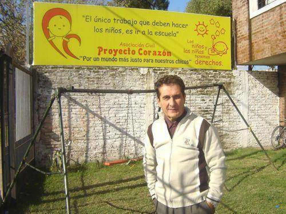  Asociaci�n de Vecinos Cooperadores del Hospital de Mor�n