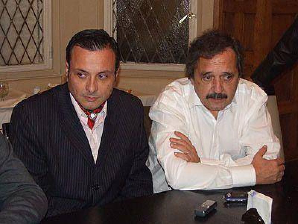 A nivel local, en Brown gan� gente de Moreau y en Echeverr�a una alianza